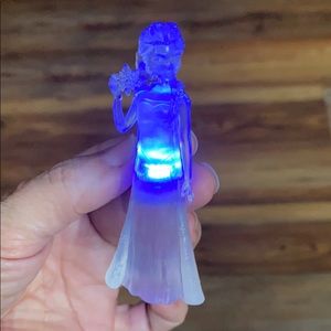 Disney Parks light up Elsa drink clip ❄️